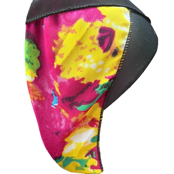 Colorful and black women’s blouse Size XL sleeveless color pattern underneath - Picture 7 of 9